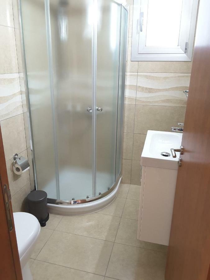 Lighthouse By The Sea Lovely 2Bdr Apartment Paphos Esterno foto