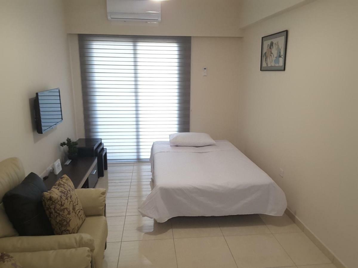 Lighthouse By The Sea Lovely 2Bdr Apartment Paphos Esterno foto